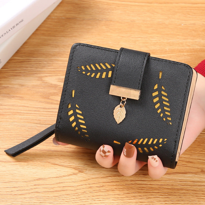 Hollow leaf zipper buckle coin purse