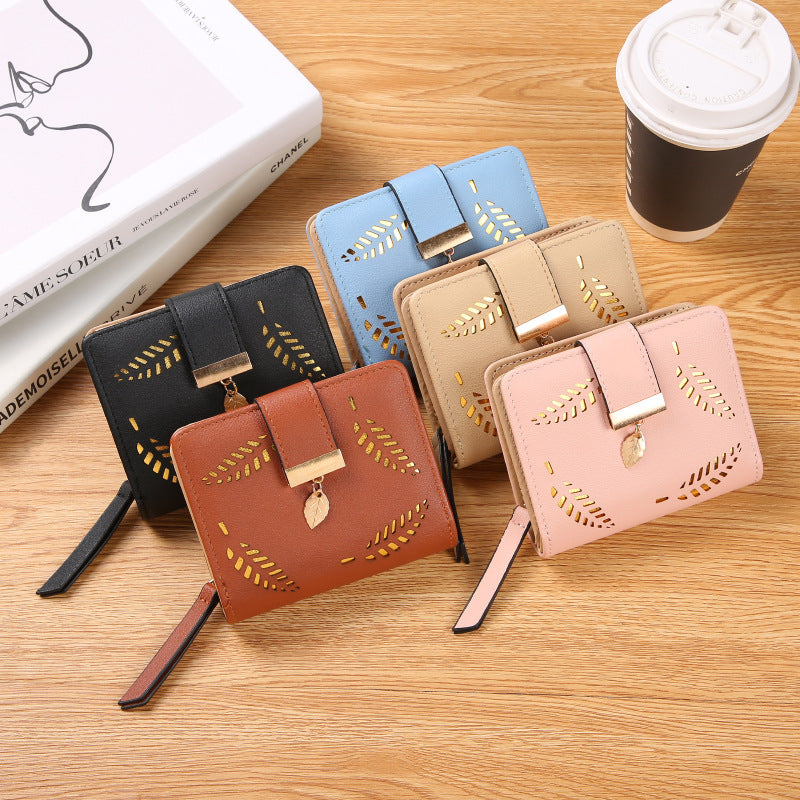 Hollow leaf zipper buckle coin purse